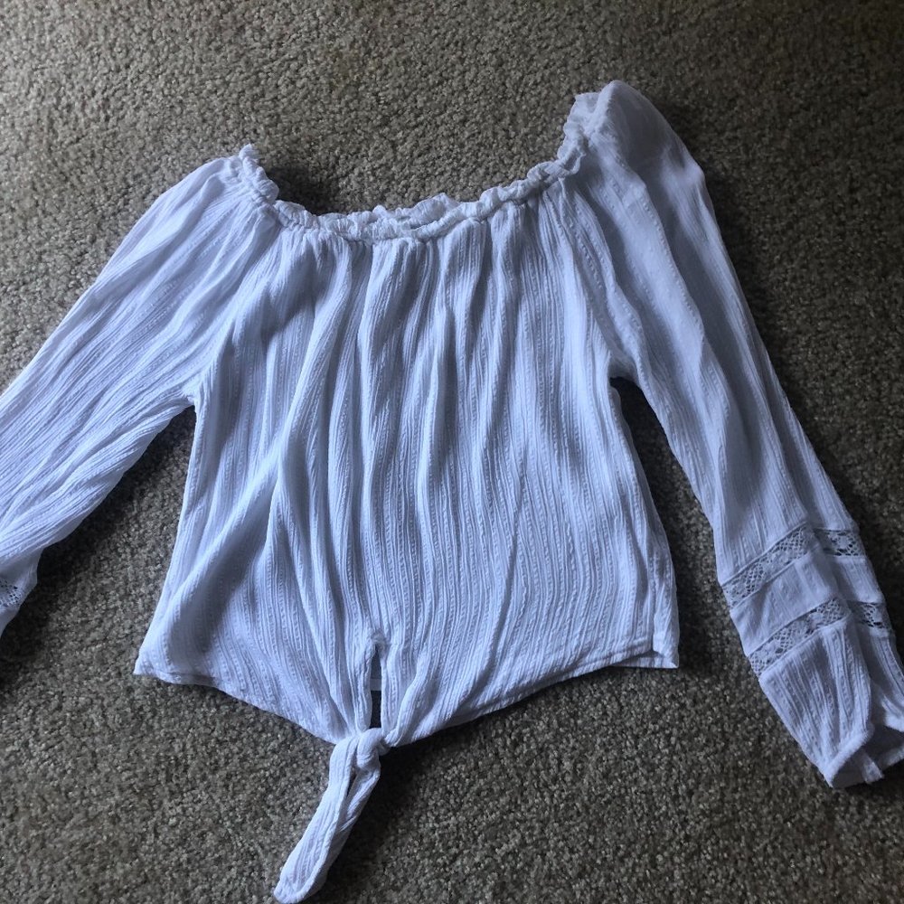 Cute Tied Off the Shoulder White Crop Top